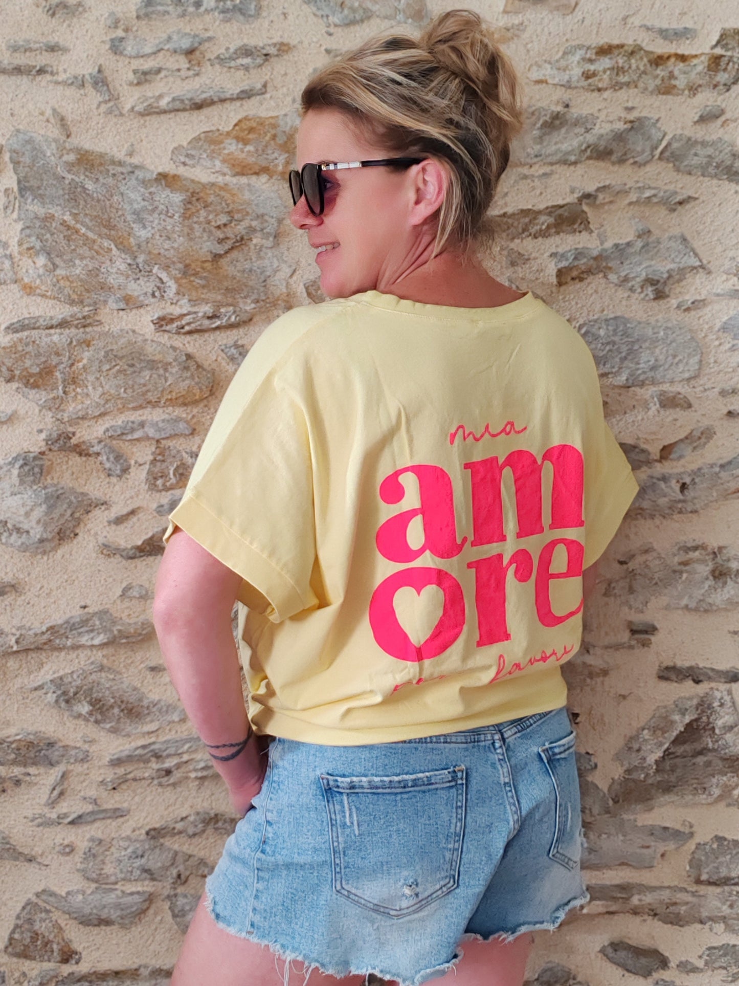 Tee shirt AMORE jaune
