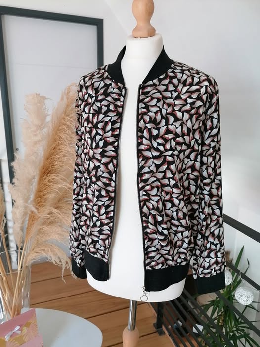 Bombers Isaline